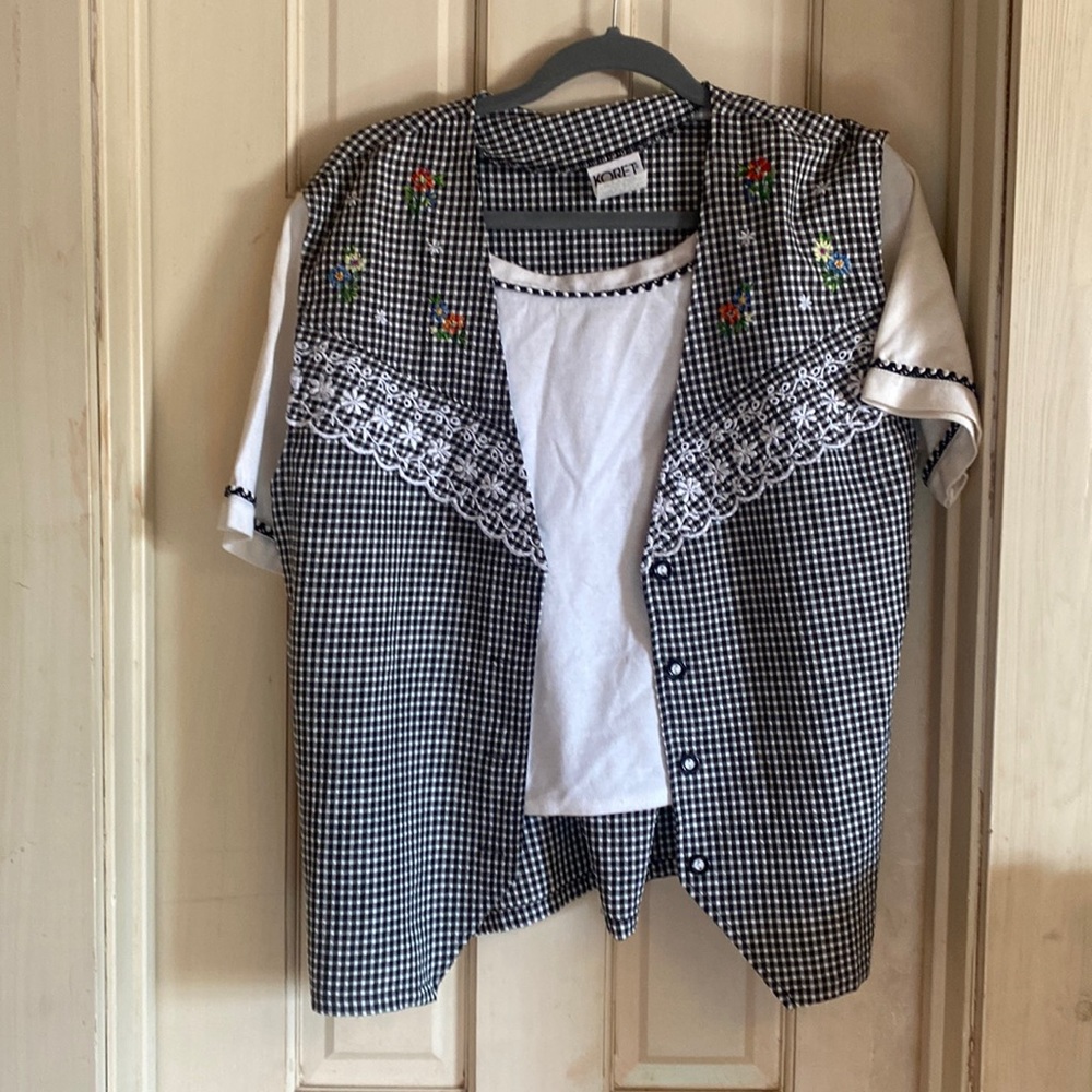 Black and white vest blouse